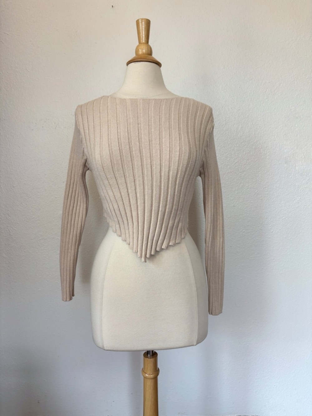 Beige Ribbed Point-Hem Long Sleeve Knit Cropped Sweater